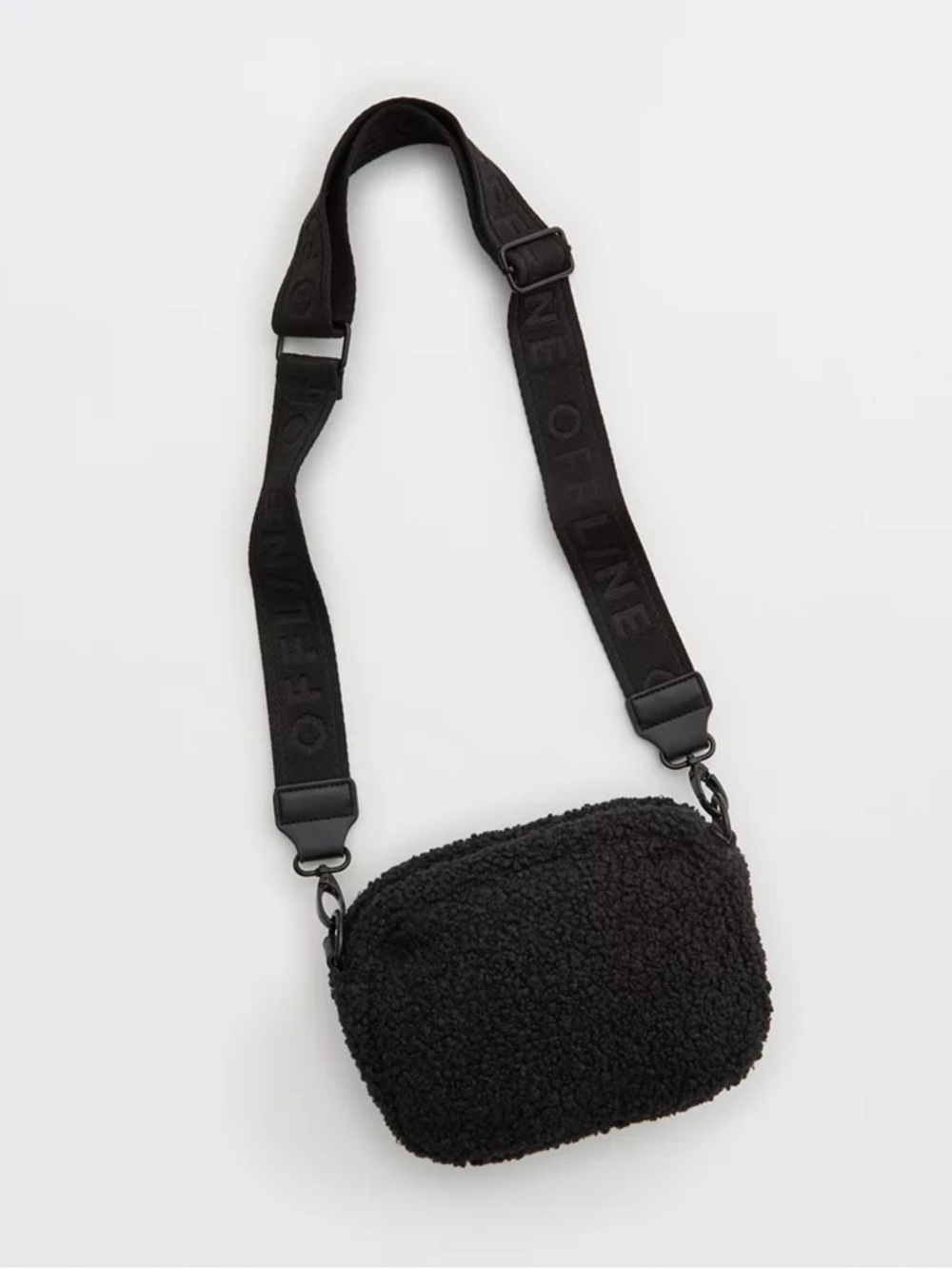 Offline by Aerie Makin’ Moves Crossbody bag